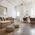 Crystal Green Signature Suites *